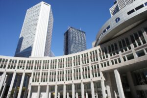 バックエンドエンジニアの転職における年収相場はどれくらい？