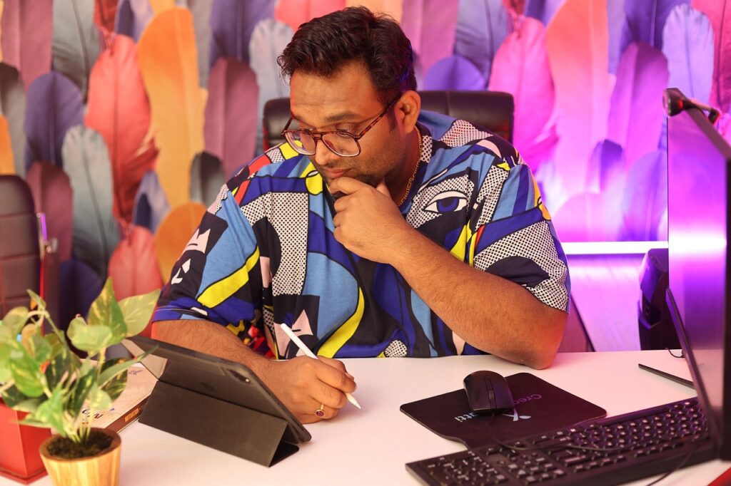 グラフィックデザイナーの職務経歴書を効果的に作成する方法は？